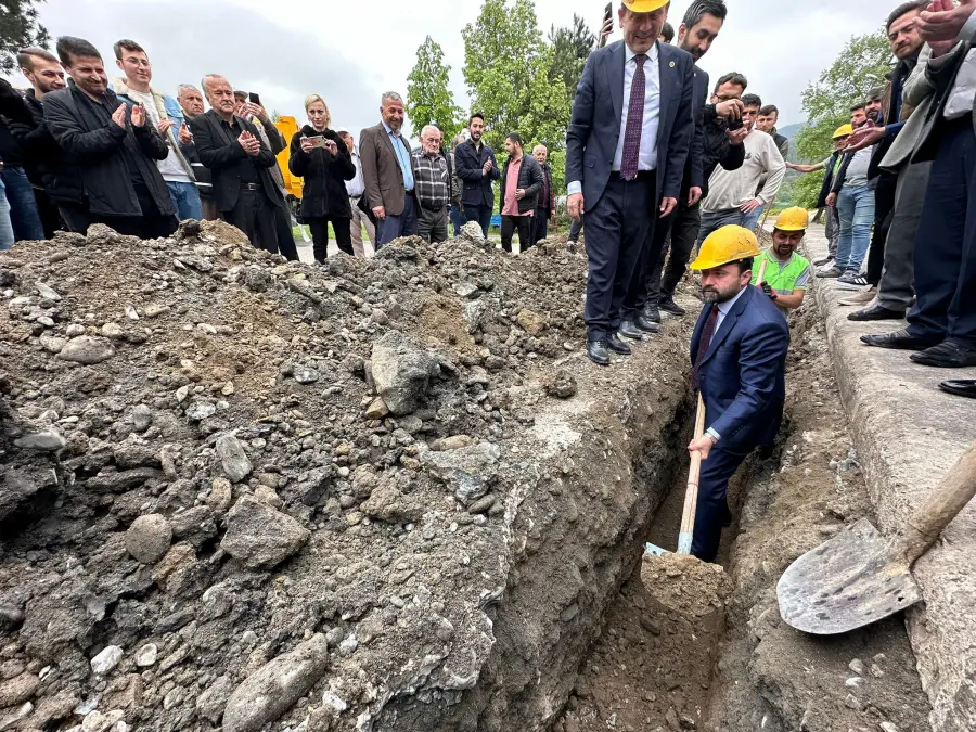 AK Parti heyeti, Yenice doğalgaz çalışmalarını inceledi 