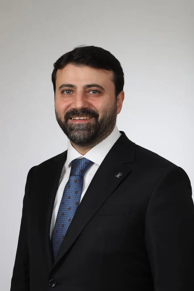 Cem Şahinden Anneler günü mesajı 
