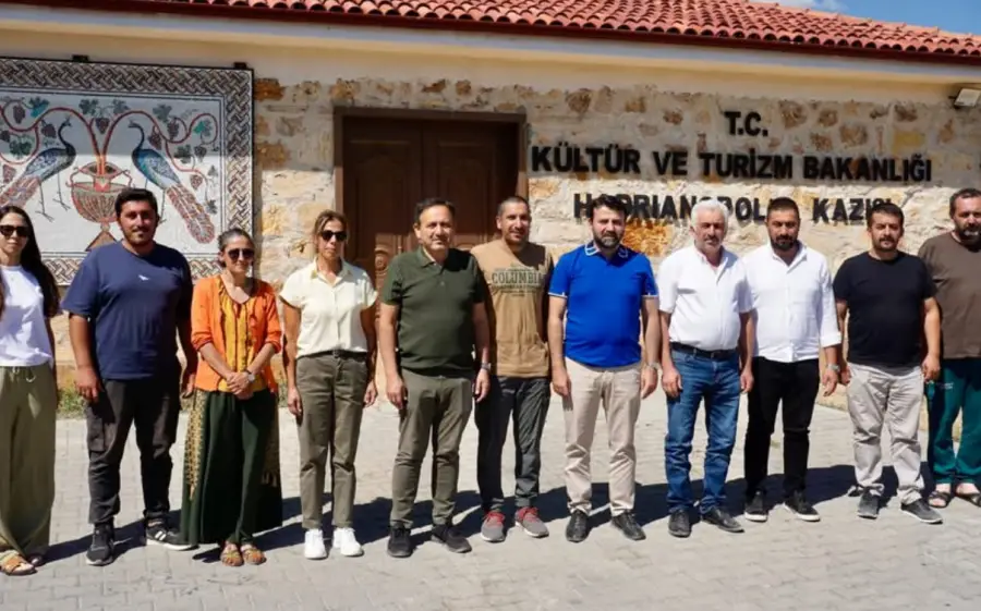 Hadrianopolis Antik Kenti’ni ziyaret ederek incelemelerde bulunduk.