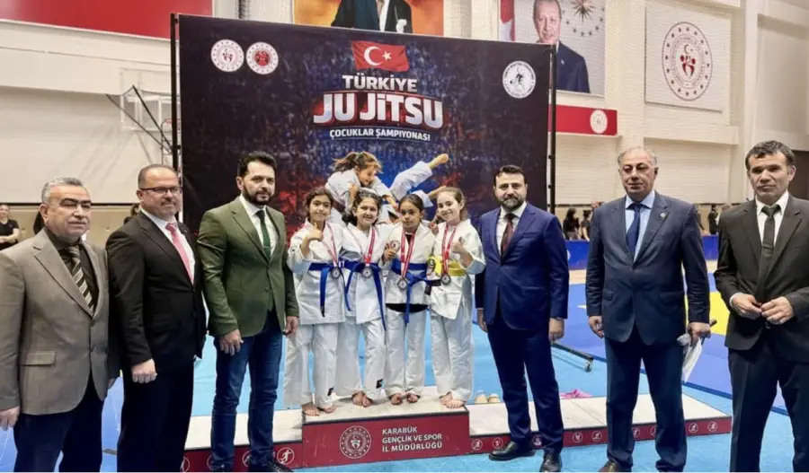 Karabük’ümüzde düzenlenen Türkiye Ju Jitsu Çocuklar Şampiyonası’nda yaşanan heyecana ortak olduk.