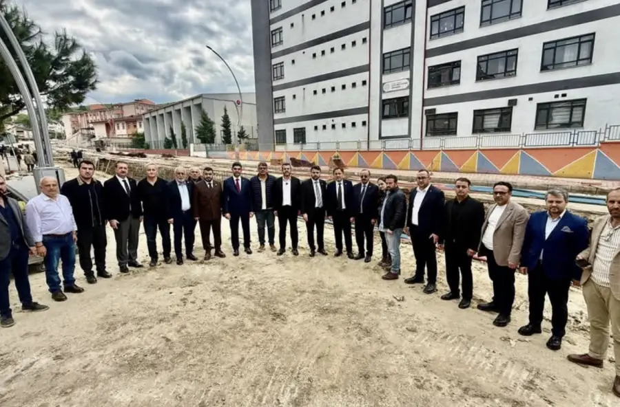 Halim Deresi’nde yürütülen dere ıslah çalışmalarını yerinde inceledik.