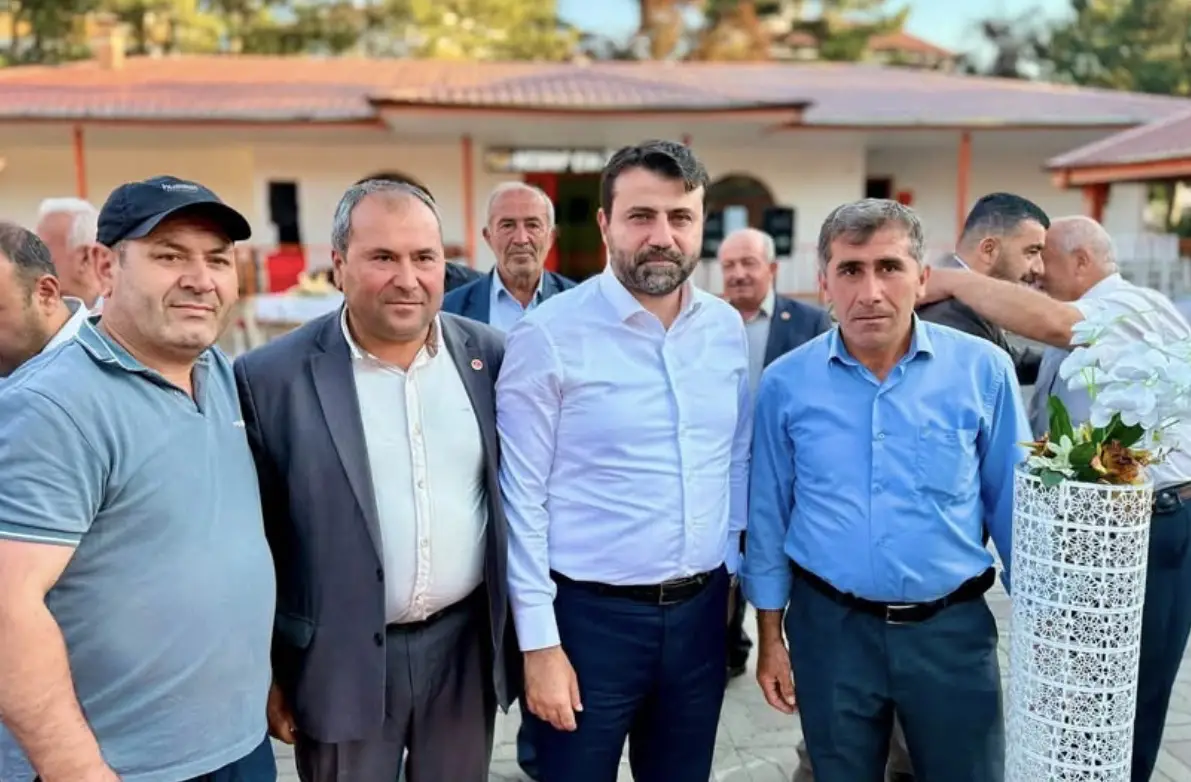 Eflani ilçemizin kıymetli muhtarlarıyla bir araya geldik. 