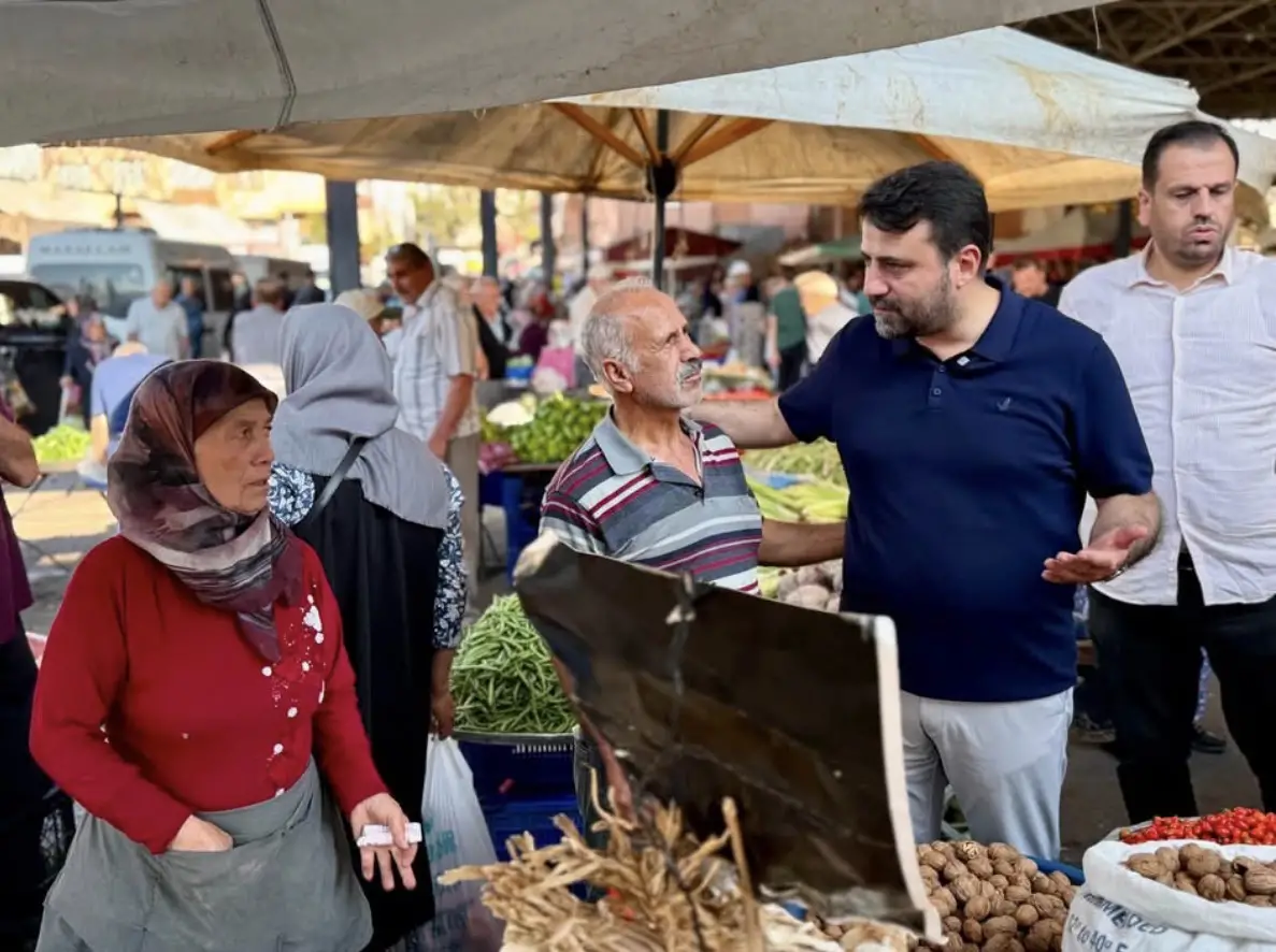 Karabük Cuma Pazarı’ndaki esnafımız ve hemşehrilerimizle bir araya geldik. 
