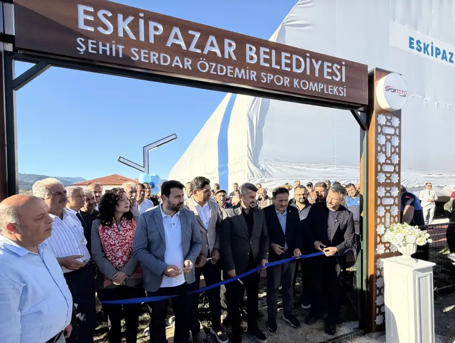 Şehit Serdar Özdemir Spor Kompleksi’nin açılışını gerçekleştirdik.